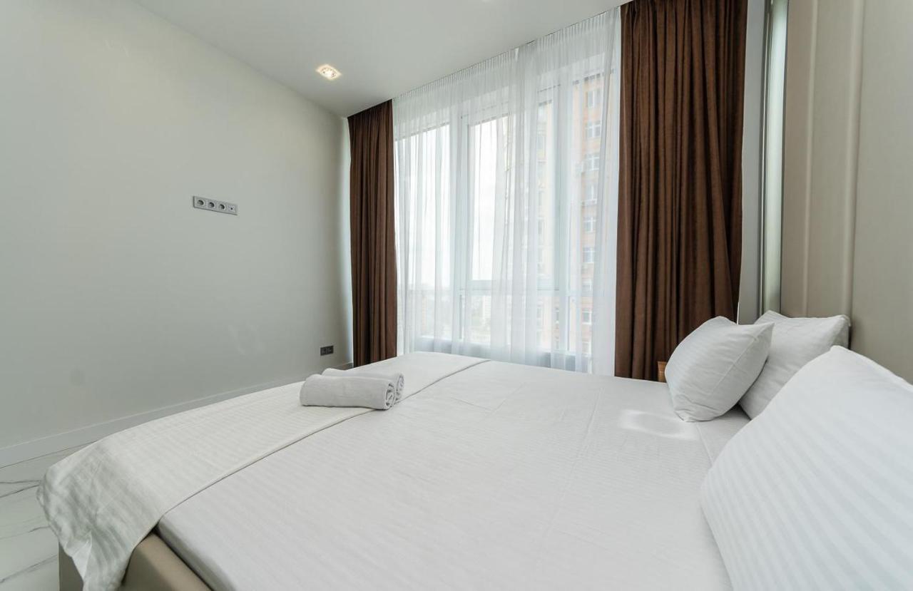 Fashionable Apartments. Smartplaza Metro Minskaya. Obolon Kiev Exterior foto